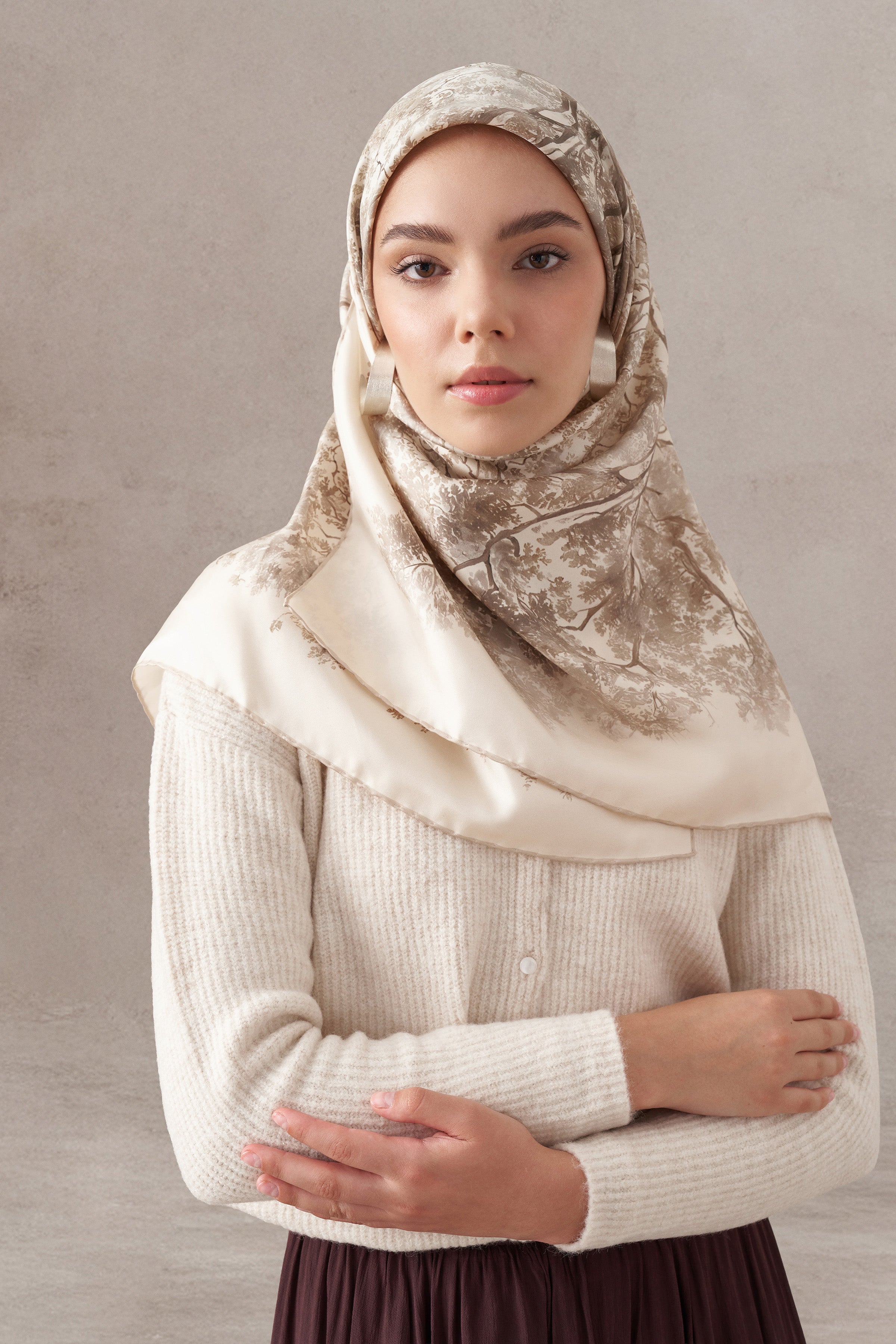 Belva Twill İpek Eşarp - Bej TUGBA