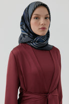 Tuğba Geo Twill İpek Eşarp - Siyah - Laci TUGBA