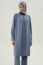 Yaka ve Kolları Pile Broş Detaylı Tunik - Açık Mavi TUGBA