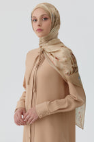 Yakası Bağcıklı Pileli Tunik - Bej TUGBA
