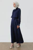 Yakası Broşlu Bluz Etek Takım - Lacivert TUGBA