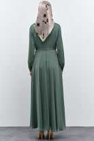 Yakası Pile Detaylı Kemerli Elbise - Yeşil TUGBA