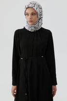 Yakası Pile Detaylı Tunik - Siyah TUGBA