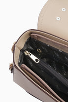 Yanları Fermuarlı Üçgen Kapaklı Çanta - Vizon TUGBA