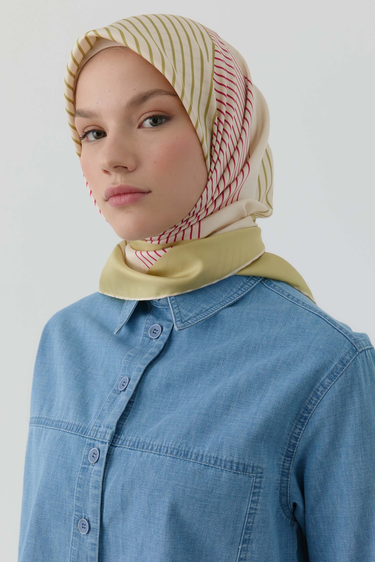 Yansıma Twill İpek Eşarp - Açık Yeşil TUGBA
