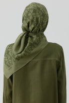 Yaprak Desen Stil Eşarp - Haki TUGBA