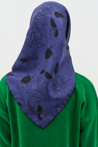 Yaprak Desenli Twill İpek Eşarp - Mavi TUGBA