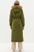 Yırtmaç Detaylı Kapüşonlu Kapitone Manto - Haki TUGBA