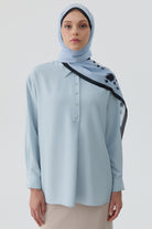 Yırtmaçlı Asimetrik Kesim Bluz - Açık Mavi TUGBA