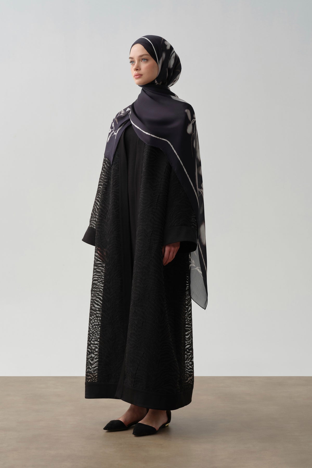 Zebra Desen Abaya - Siyah TUGBA